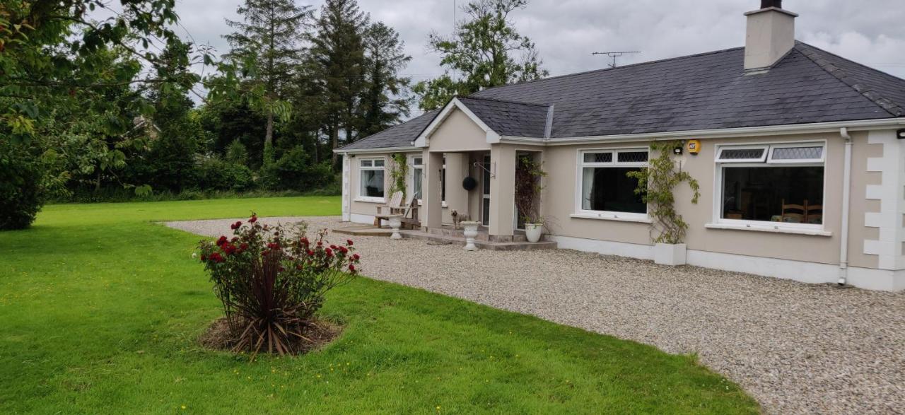 Rossgier Bungalow Lifford المظهر الخارجي الصورة